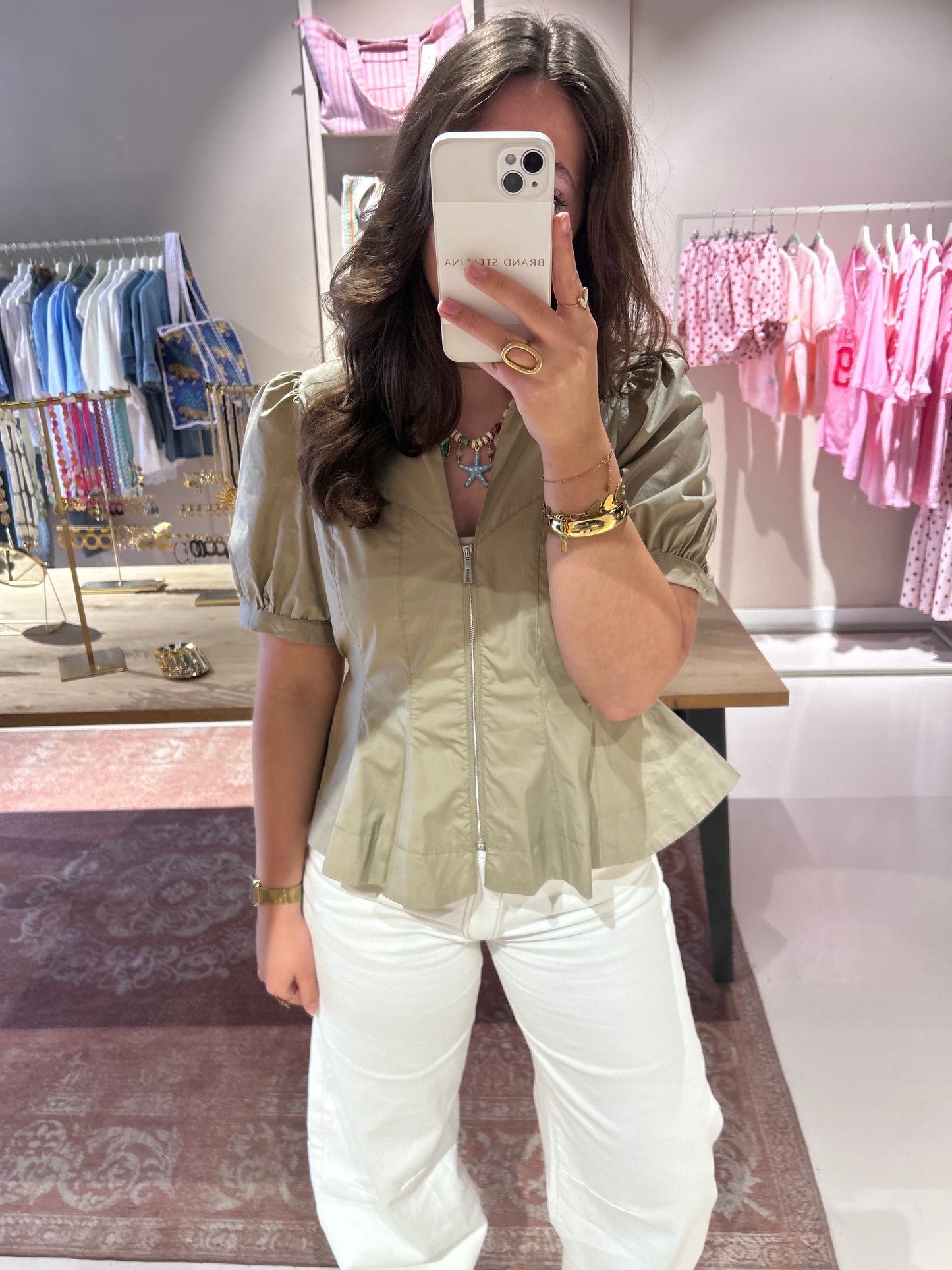 Top Riana